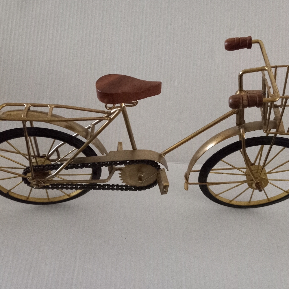 Metal Bike Scupulture Working Part Wood Seat Grips/Metal $30 - Picture 7 of 7